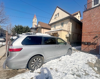 East 19th Street and Voorhies Avenue  - Photo Thumbnail 6