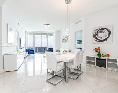 15901 Collins Ave - Photo Thumbnail 7