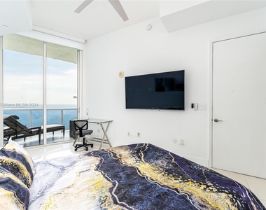 15901 Collins Ave - Photo Thumbnail 20