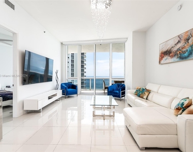 15901 Collins Ave - Photo Thumbnail 2