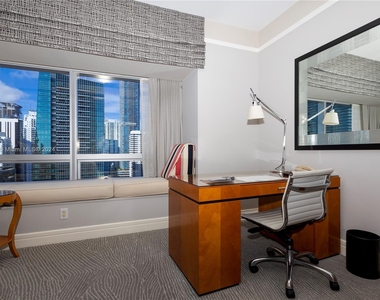 1435 Brickell Ave - Photo Thumbnail 12