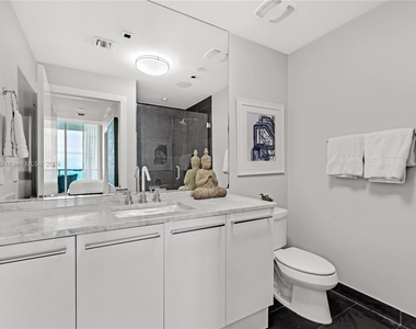 900 Biscayne Blvd - Photo Thumbnail 42