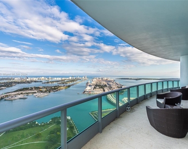 900 Biscayne Blvd - Photo Thumbnail 0