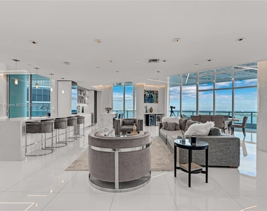 900 Biscayne Blvd - Photo Thumbnail 11