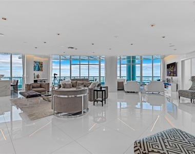 900 Biscayne Blvd - Photo Thumbnail 6