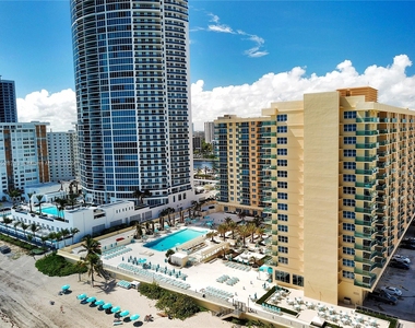 2501 S Ocean Dr - Photo Thumbnail 40