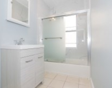 43 Boulevard Terrace - Photo Thumbnail 7