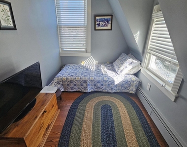 304 Mccabe Avenue - Photo Thumbnail 12