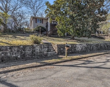 1229 Highland Drive - Photo Thumbnail 2