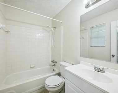 5602 St Thomas Drive - Photo Thumbnail 14