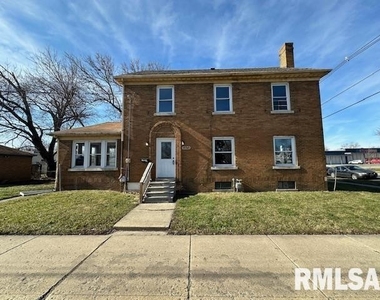 2215 N Wisconsin Avenue - Photo Thumbnail 0