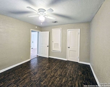 1445 Hillview Ave - Photo Thumbnail 22