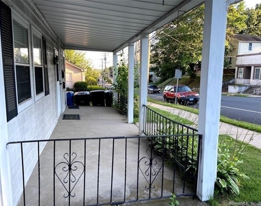 239 Farmington Avenue - Photo Thumbnail 14