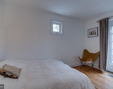 409 Warner Street Nw - Photo Thumbnail 13