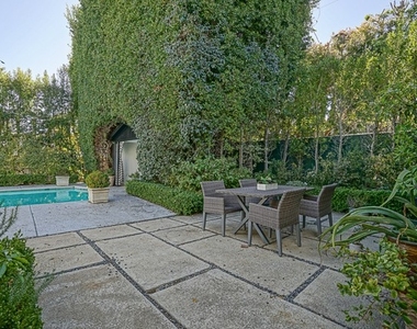 517 N Rodeo Dr - Photo Thumbnail 27