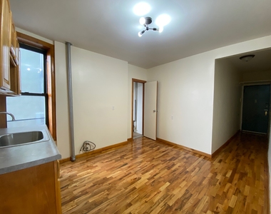 322 Rodney Street - Photo Thumbnail 5
