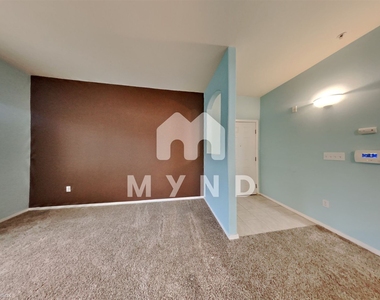 4200 E Commerce Way Apt 812 - Photo Thumbnail 27