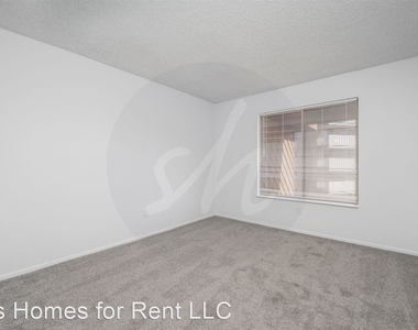 935 Saturn Dr #204 - Photo Thumbnail 8