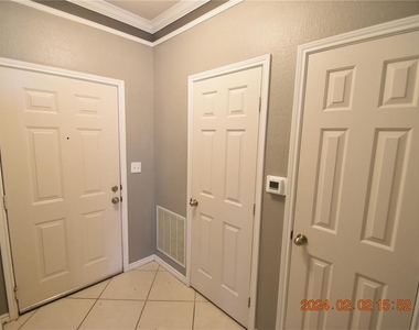 4333 Bayside Village Drive - Photo Thumbnail 2