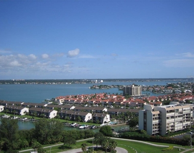 1540 Gulf Boulevard - Photo Thumbnail 4