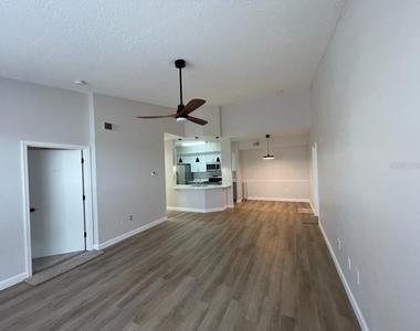 5554 Metrowest Boulevard - Photo Thumbnail 1