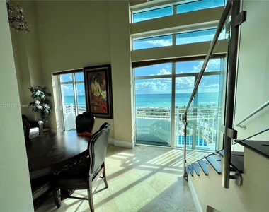 7600 Collins Ave - Photo Thumbnail 2