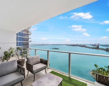 2020 N Bayshore Dr - Photo Thumbnail 24