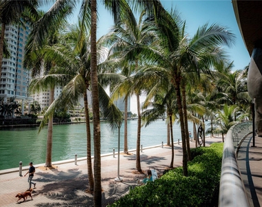 475 Brickell Ave - Photo Thumbnail 21