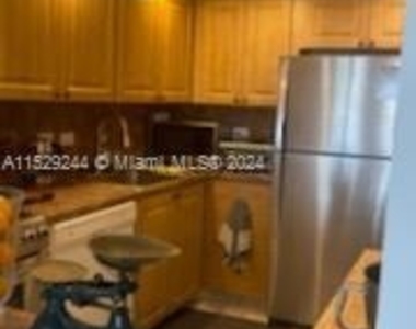 20505 E Country Club Dr - Photo Thumbnail 26