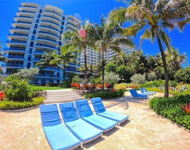 9401 Collins Ave - Photo Thumbnail 23