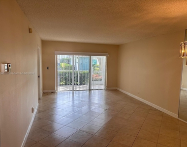 1501 S Ocean Blvd - Photo Thumbnail 11