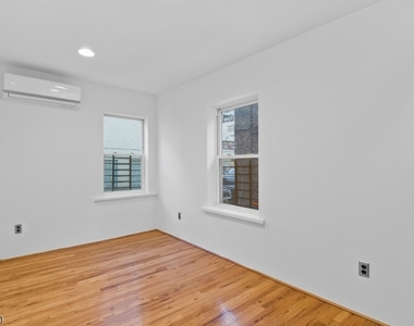 19 Fulton St - Photo Thumbnail 8