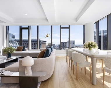 131 Seaport Blvd - Photo Thumbnail 1