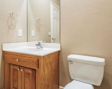 5205 Brooks  Cir - Photo Thumbnail 26