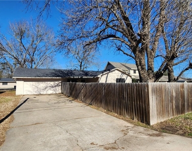 1610 Luza Street - Photo Thumbnail 14