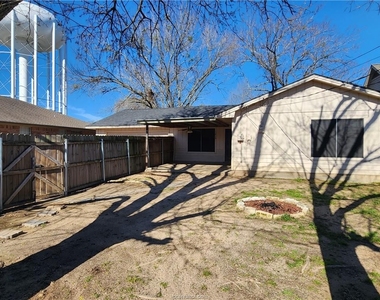 1610 Luza Street - Photo Thumbnail 11