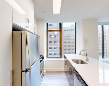 10 Hanover Square - Photo Thumbnail 1