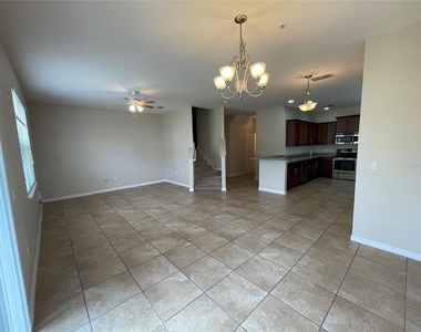 6530 S Goldenrod Road - Photo Thumbnail 5