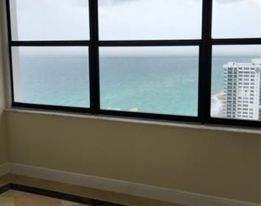 2301 S Ocean Dr - Photo Thumbnail 10