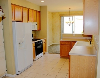 2903 Stockton Court - Photo Thumbnail 4