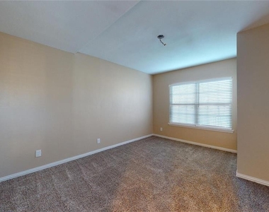 4511 Malden Lane - Photo Thumbnail 24