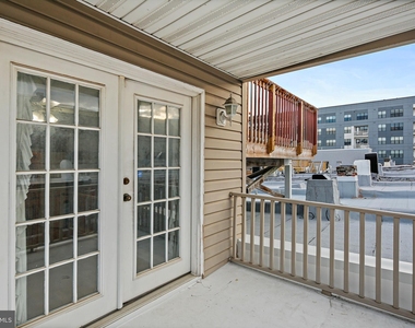 1723 Clarkson Street - Photo Thumbnail 36