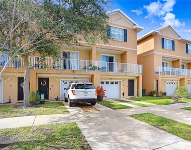 6823 S Kissimmee Street - Photo Thumbnail 3