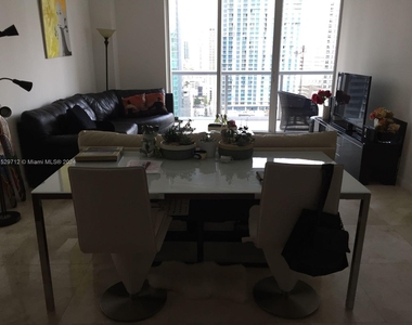 475 Brickell Ave - Photo Thumbnail 5