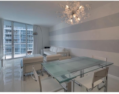 475 Brickell Ave - Photo Thumbnail 1