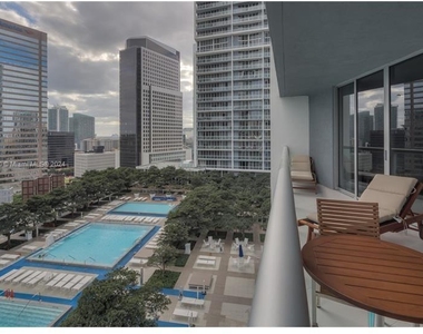 475 Brickell Ave - Photo Thumbnail 18