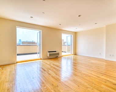 23-15 Astoria Boulevard - Photo Thumbnail 3