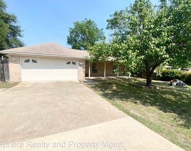 1801 Indian Trail - Photo Thumbnail 9