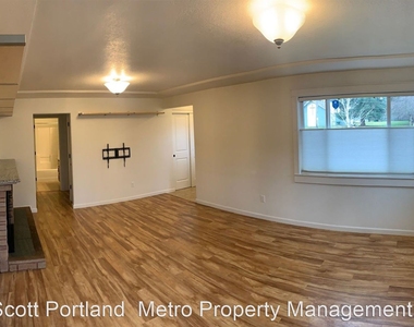 14406 E Burnside Street - Photo Thumbnail 2