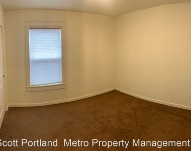 14406 E Burnside Street - Photo Thumbnail 9